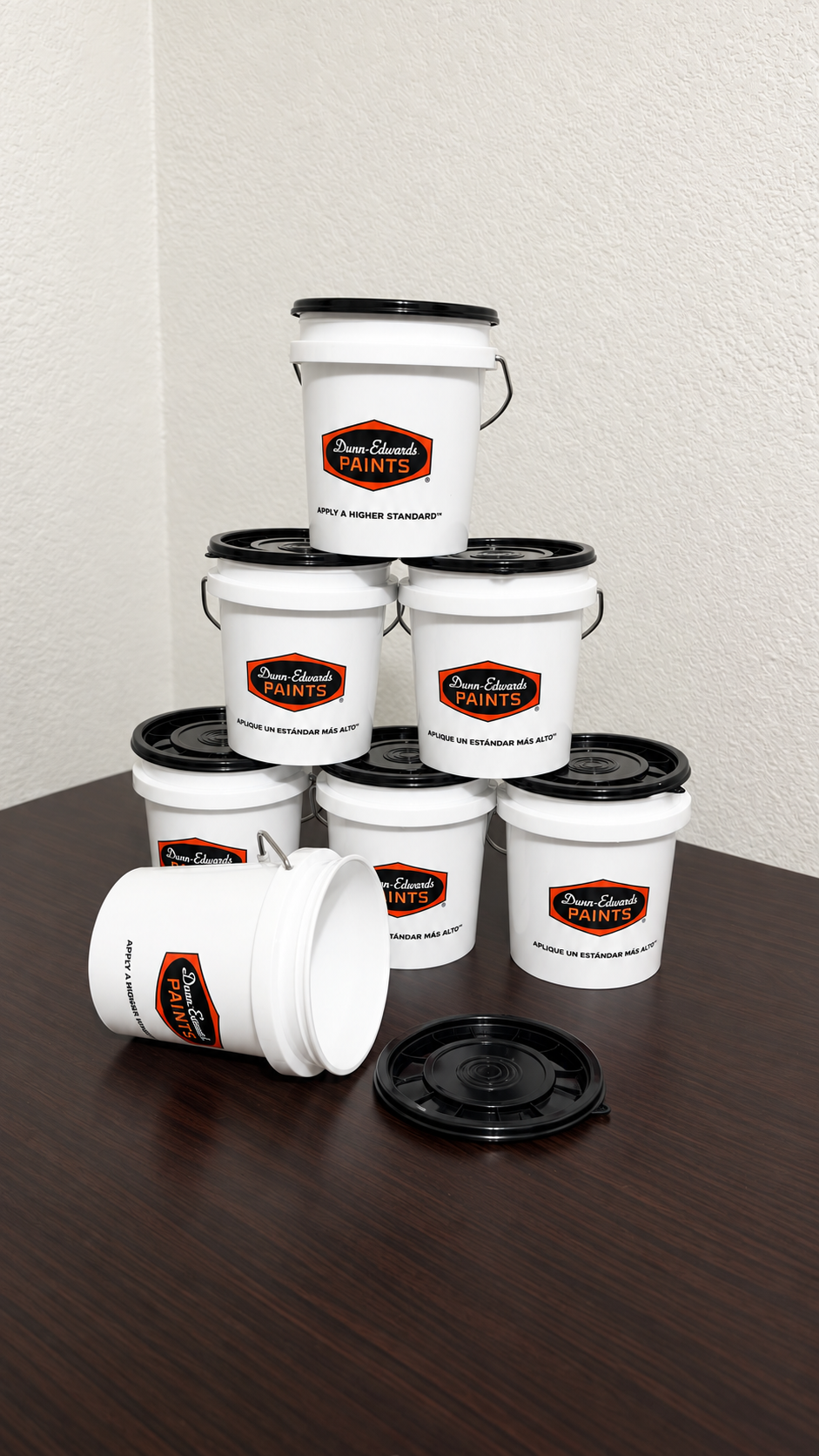 Dunn-Edwards Mini Paint Bucket – Collectible Painter’s Novelty Pail
